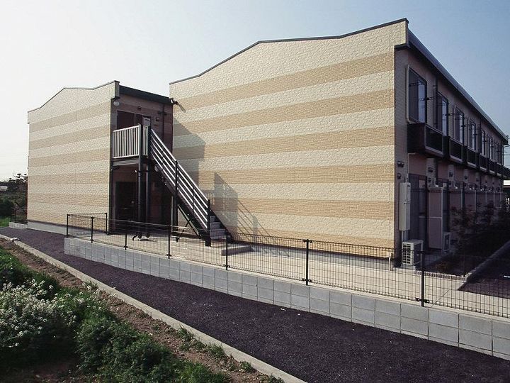 レオパレス鶴崎Iの外観