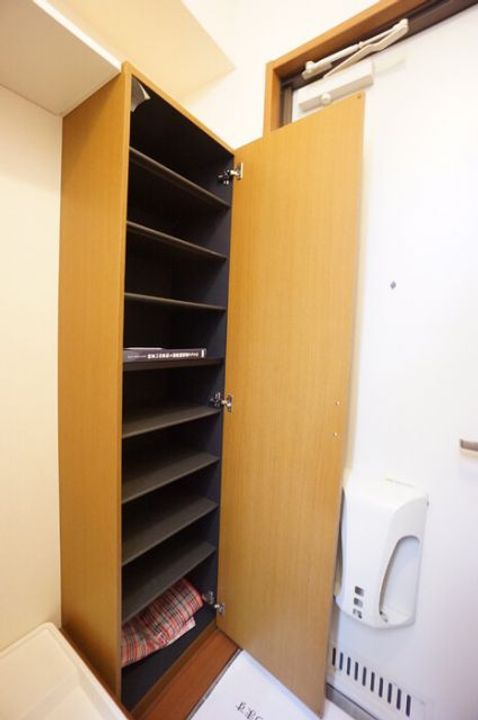 新潟県新潟市東区石山4(アパート)の賃貸物件の玄関