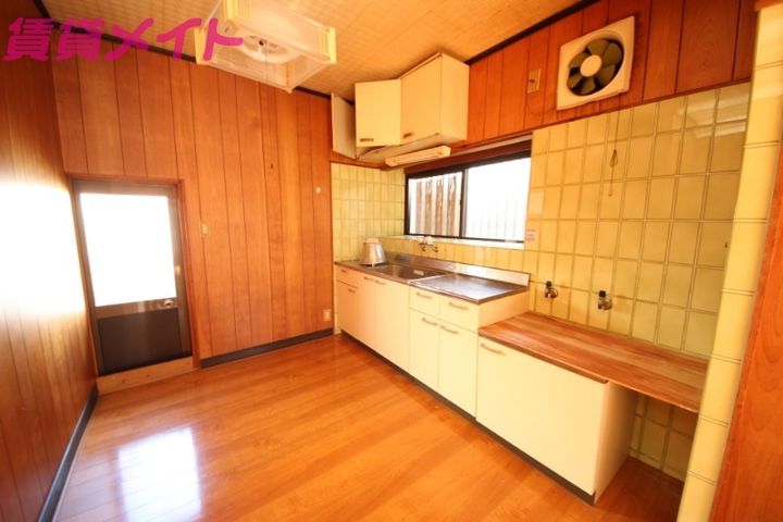 三重県員弁郡東員町笹尾西4(一戸建)の賃貸物件のキッチン