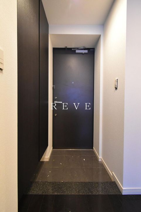 KDX大伝馬レジデンスの玄関