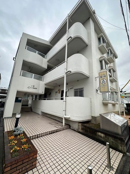 日吉パフィオマンションの外観