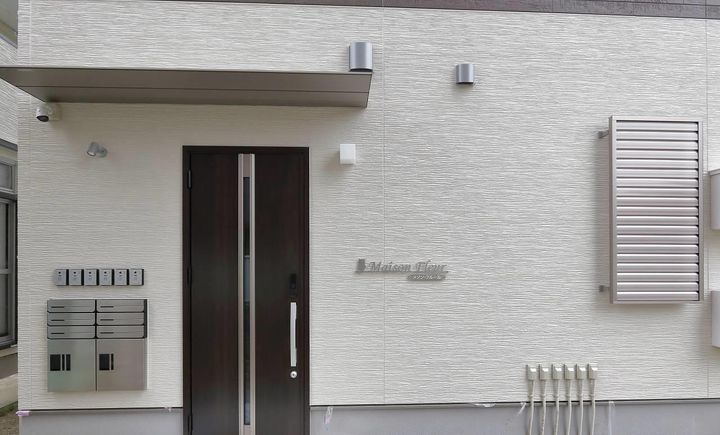 メゾン・フルールの玄関