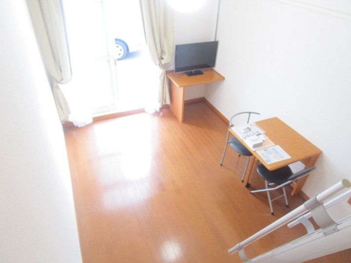 神奈川県相模原市南区上鶴間本町9(アパート)の賃貸物件の居間