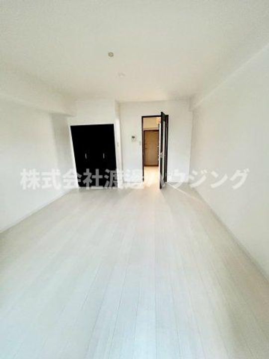 GROOVE江坂の居間