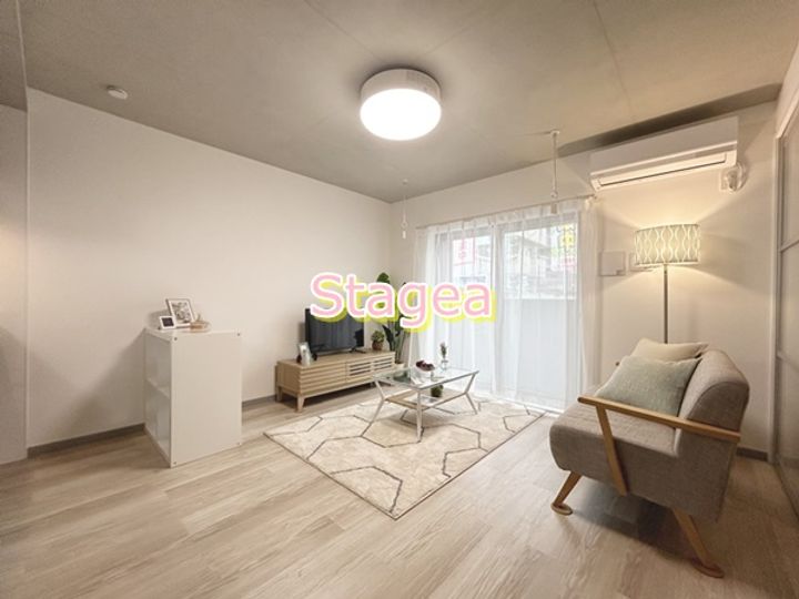 埼玉県さいたま市大宮区桜木町4(マンション)の賃貸物件の居間