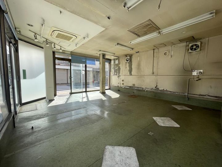 京都府長岡京市長岡2(一戸建)の賃貸物件の居間