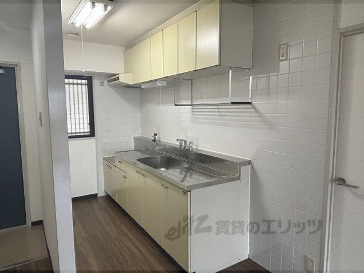 コープ・ミール花園のキッチン