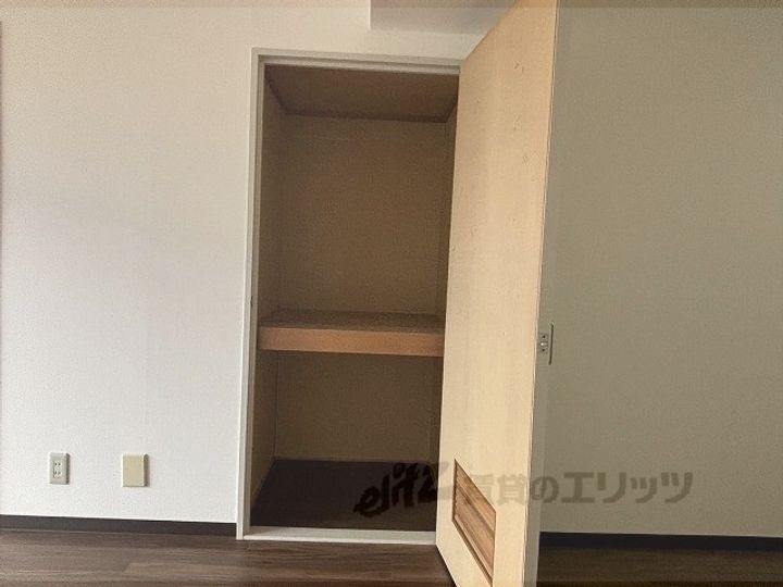 コープ・ミール花園の内装