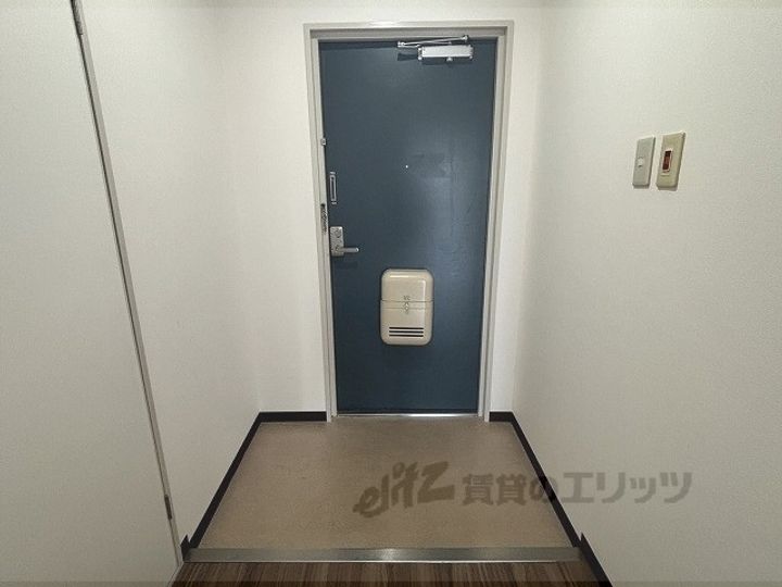 コープ・ミール花園の玄関