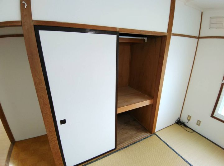春採ハイツの内装