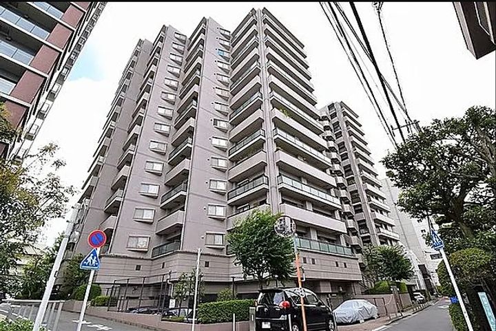 朝日ツイン目黒 A棟の外観