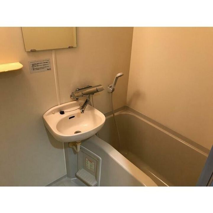 ラグゼナ本厚木の風呂