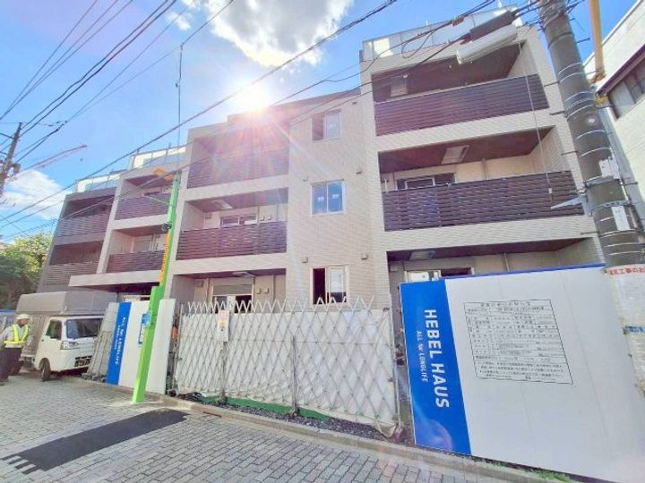 東京都杉並区高円寺南1(マンション)の賃貸物件の外観