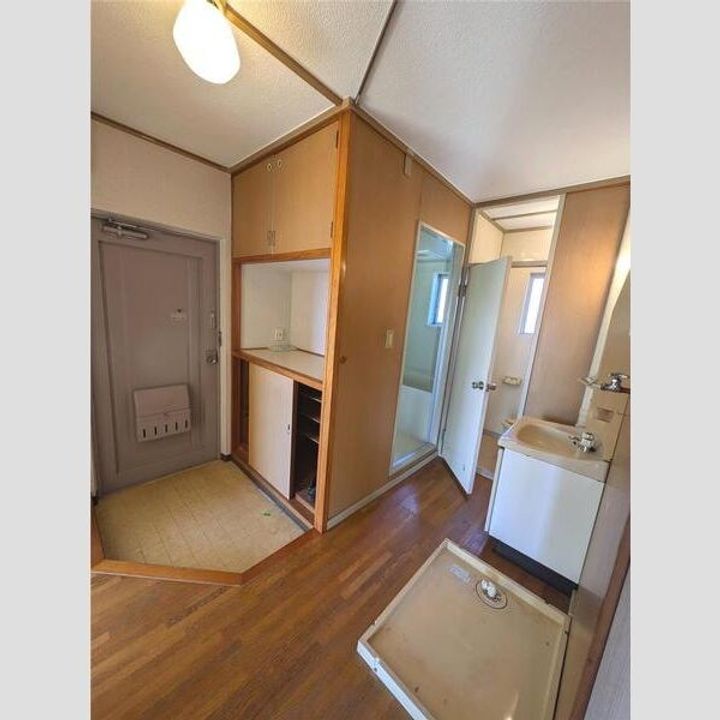 神奈川県小田原市久野(マンション)の賃貸物件の玄関