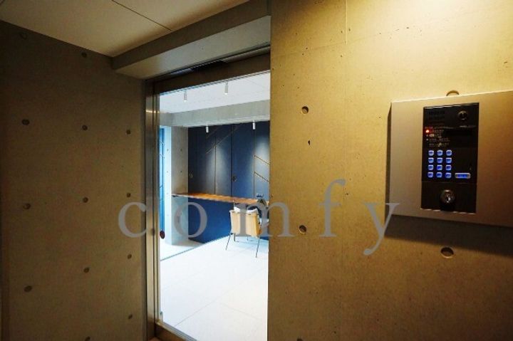 コンフォリア本駒込一丁目の地図