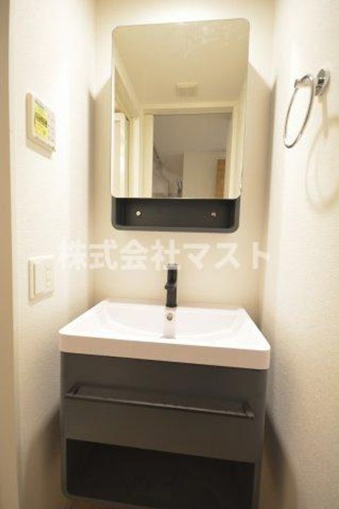 セレニテ難波グランデシュッドの内装