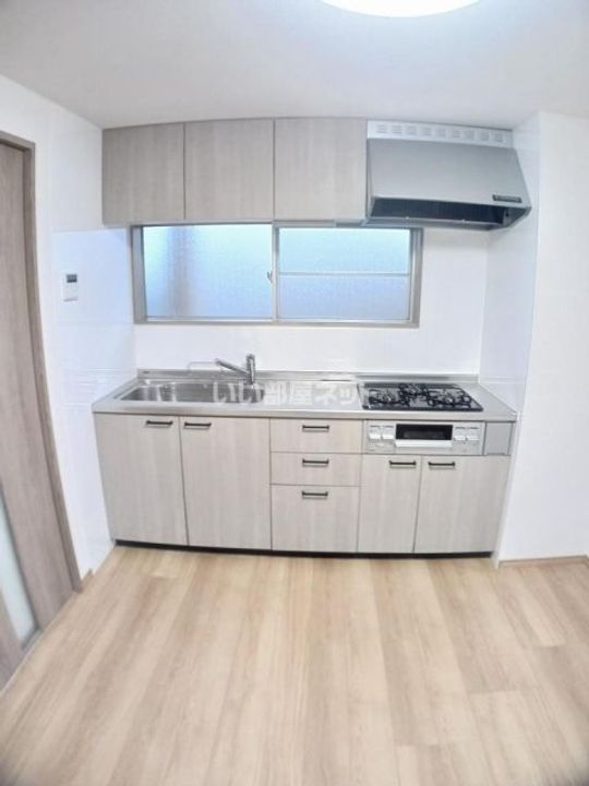 英和マンションのキッチン