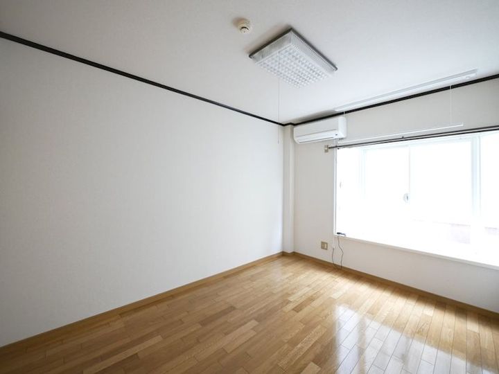 ハイツR&Y  Aの居間