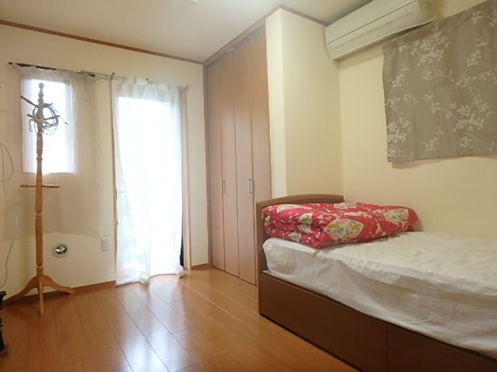 未来あるコートの居間