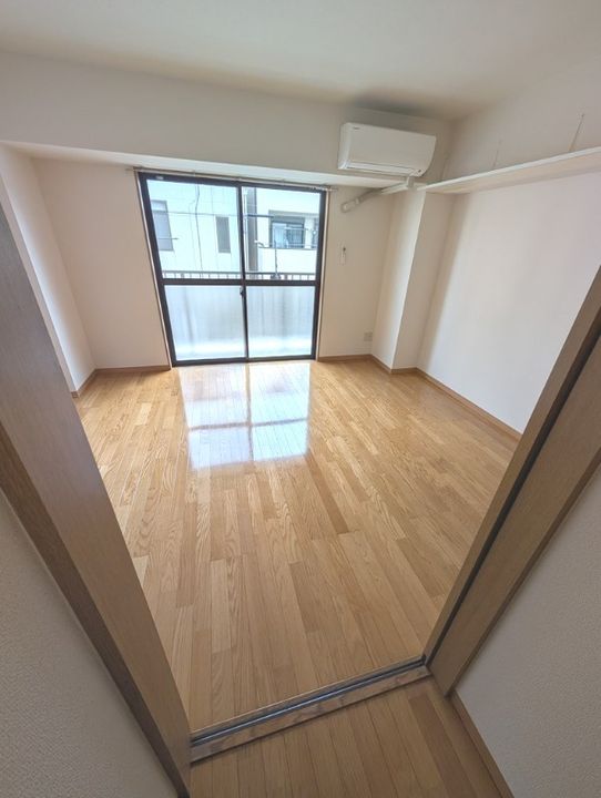 静岡県浜松市中央区山下町(マンション)の賃貸物件の居間