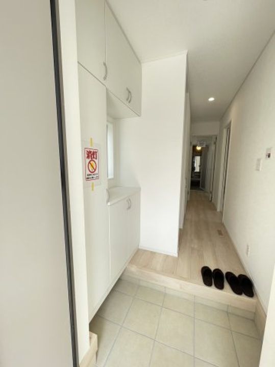 長崎県大村市上諏訪町(一戸建)の賃貸物件の玄関