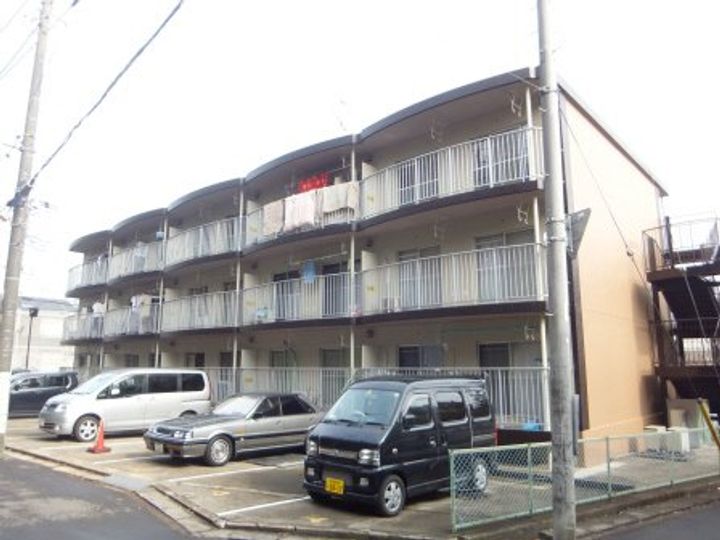 手塚グリーンハイツの外観