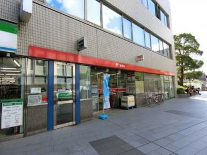 クレマージュ南青山の周辺