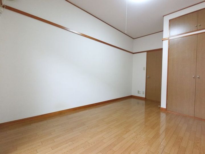 西登戸グリーンハイツの居間