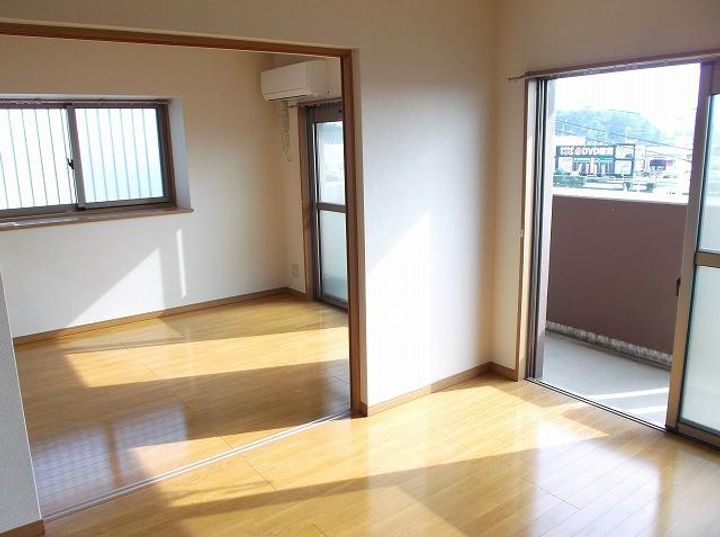 茨城県結城市新福寺5(マンション)の賃貸物件の居間