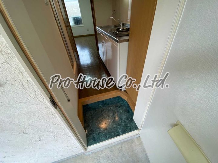 田無ロイヤルハイツの玄関