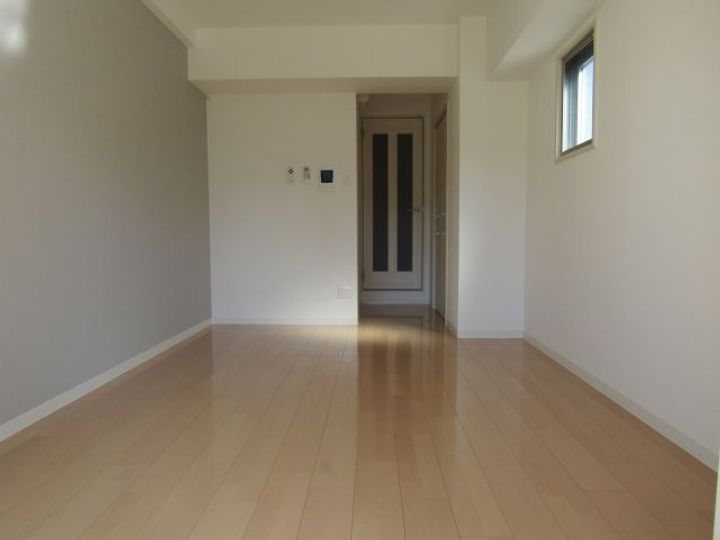 ルミエール田辺の居間