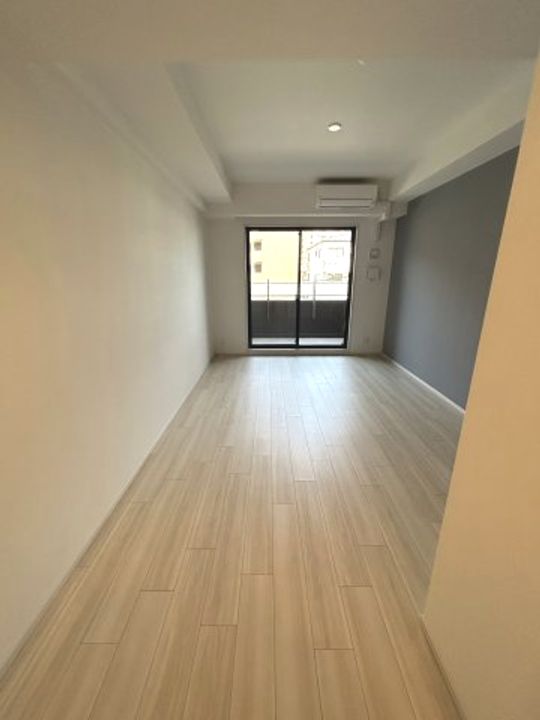 スプランディッド京橋EASTの居間