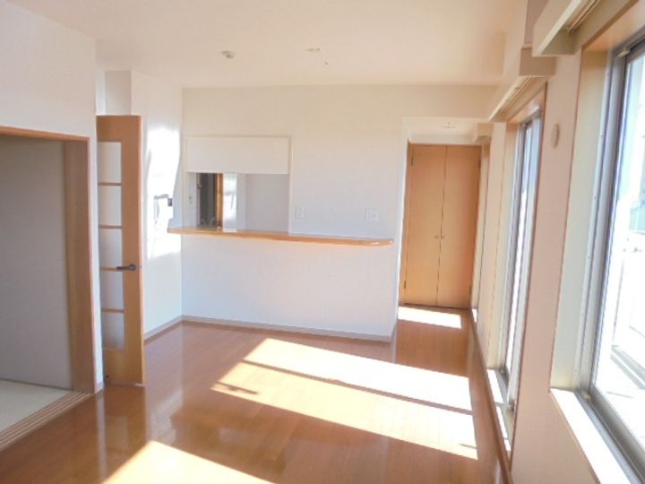 静岡県浜松市中央区鍛冶町(マンション)の賃貸物件の居間