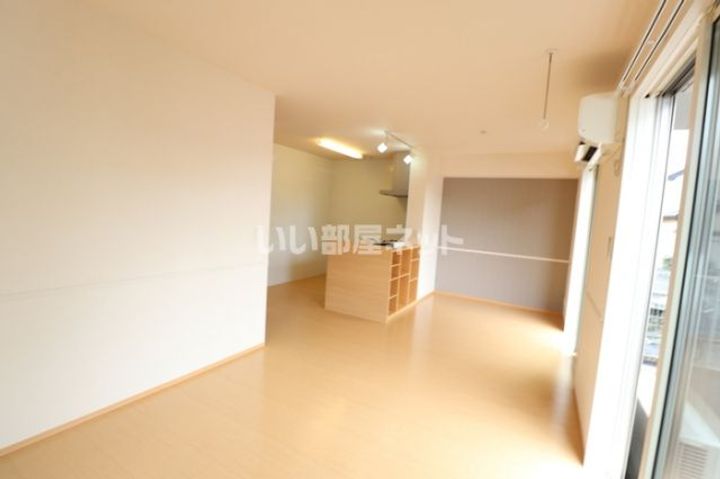 埼玉県所沢市東新井町(アパート)の賃貸物件の居間