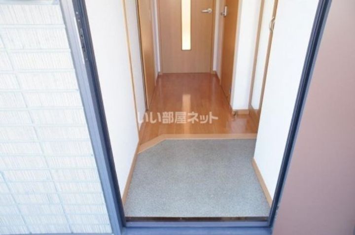 茨城県筑西市乙(アパート)の賃貸物件の玄関