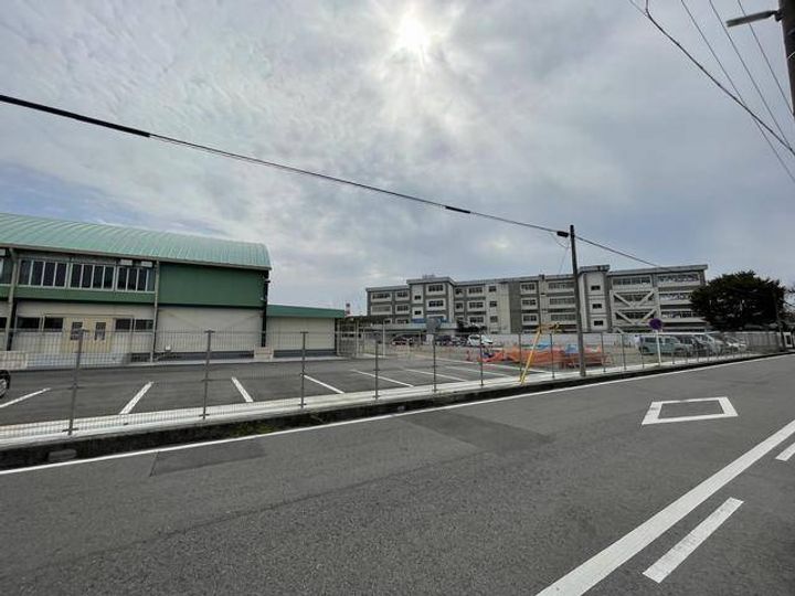 ベルウッド弥生の周辺