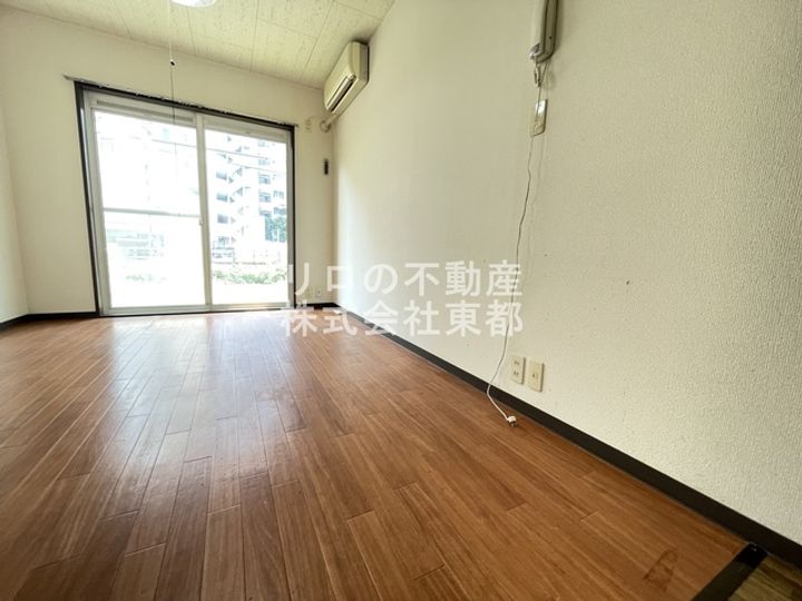 東京都多摩市一ノ宮1(アパート)の賃貸物件の居間