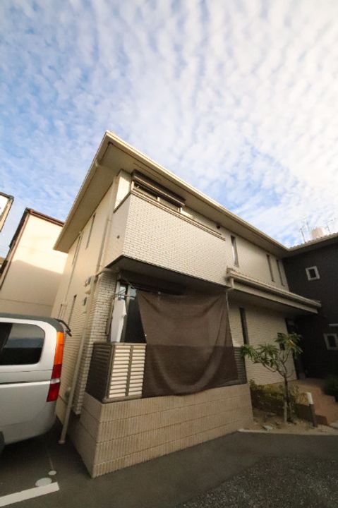 兵庫県尼崎市南塚口町8(アパート)の賃貸物件の外観