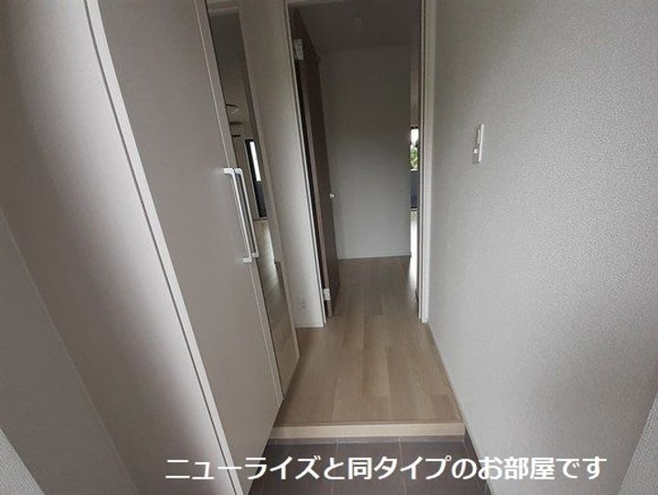 広島県福山市千田町3(アパート)の賃貸物件の玄関