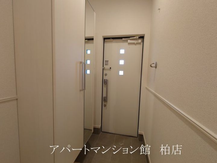 エスタブレAの玄関
