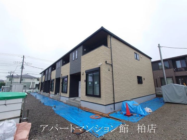 エスタブレAの外観