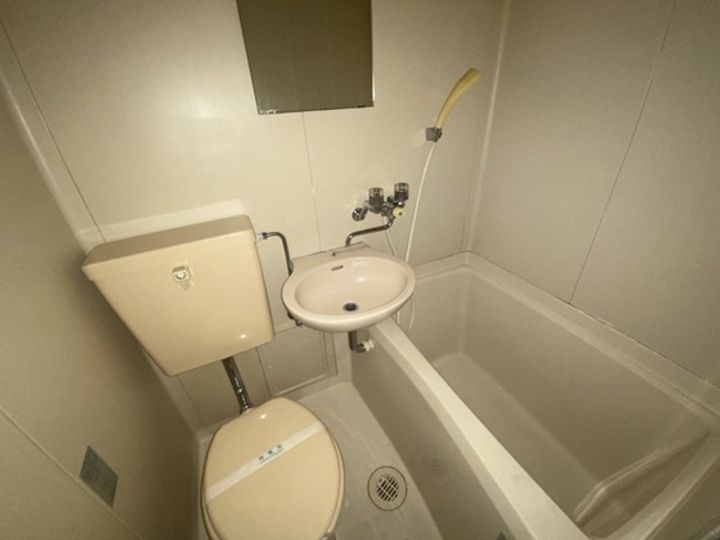 第6タナカビルの内装