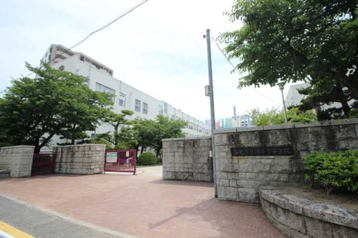 内野ビルの周辺