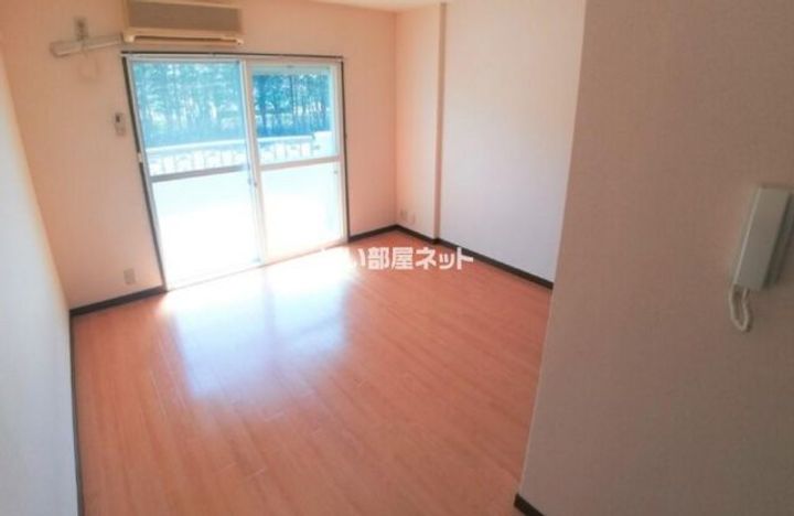 サンラフォーレ花北の居間