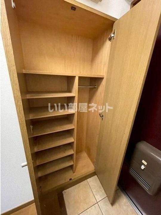 マ・メゾンの玄関