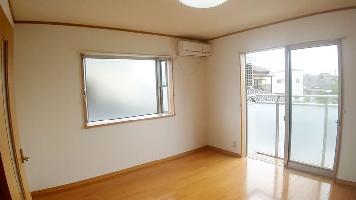 サンフレンズ白鳥IIの居間