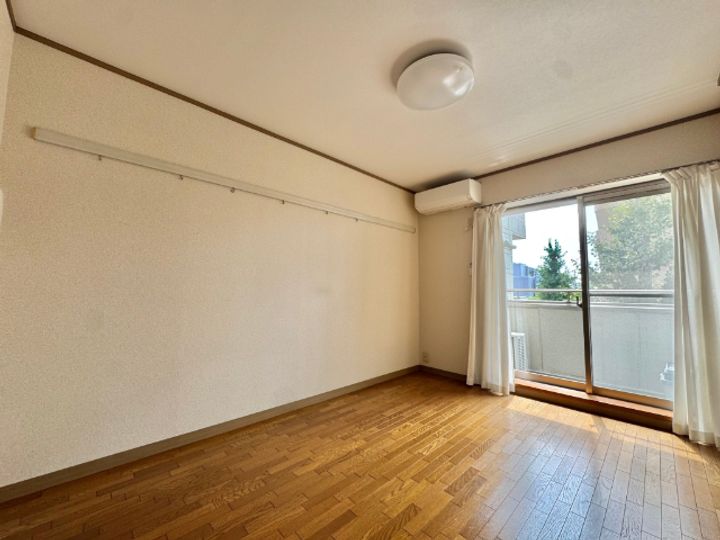 ハイツマイルドの居間