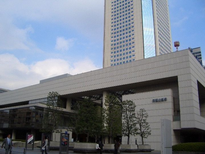 プライムメゾン初台の周辺