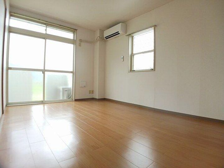 岐阜県恵那市長島町正家(アパート)の賃貸物件の居間