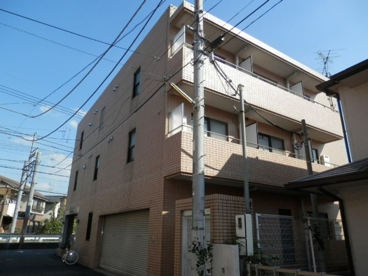 花沢ハイツの外観